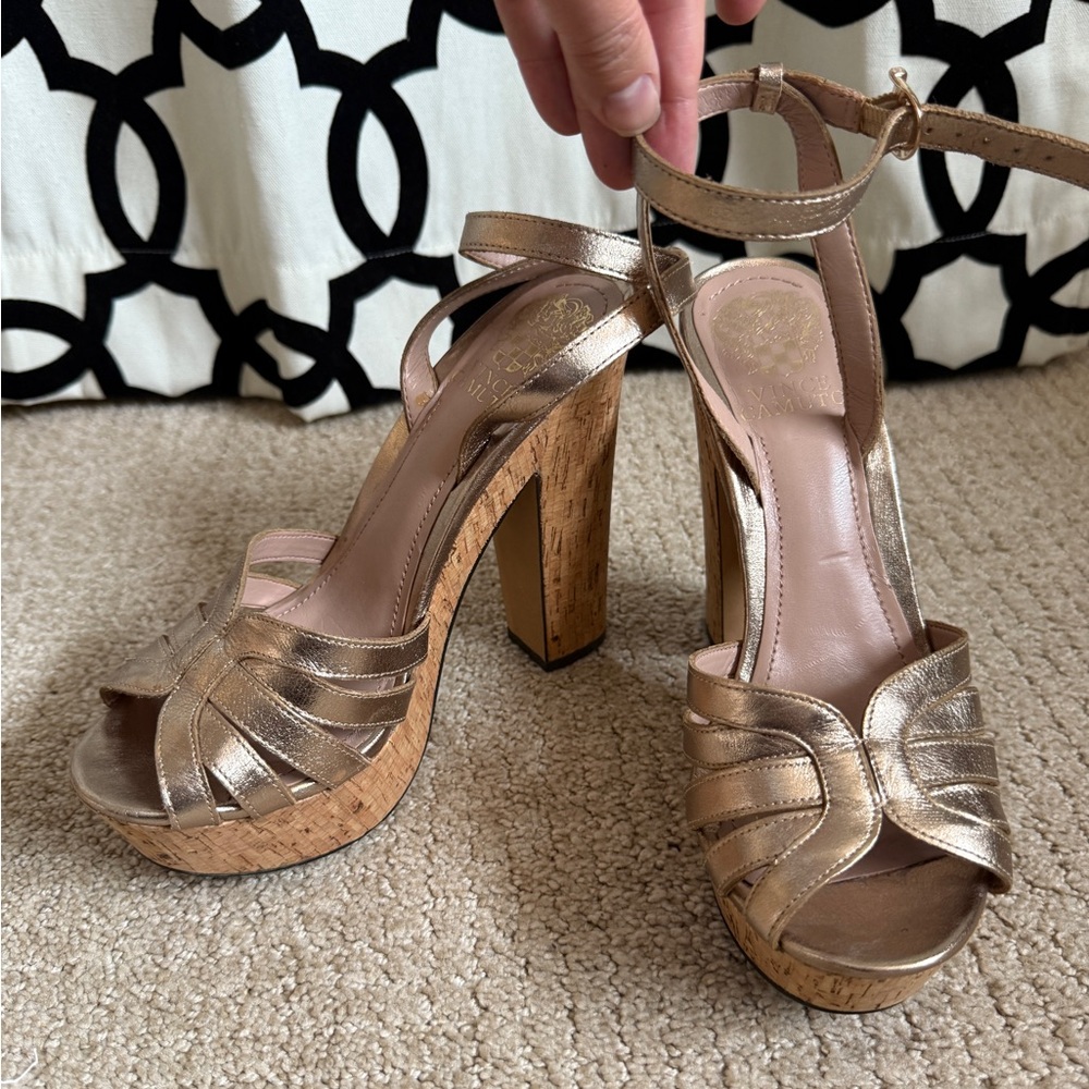 Vince Camuto Beige Leather Sandals, size 7.5